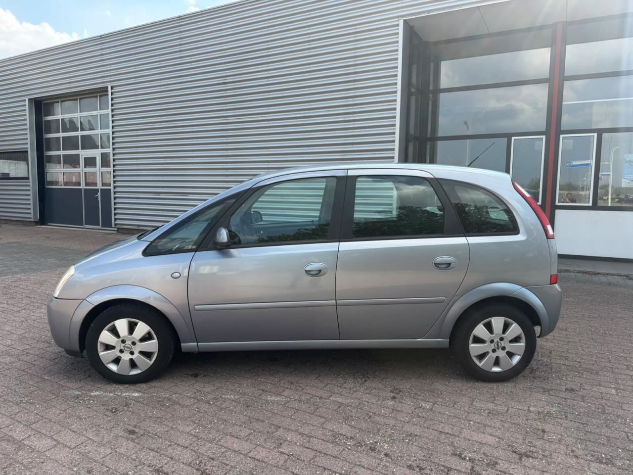 Opel meriva bj 2004 automaat  1850 euro