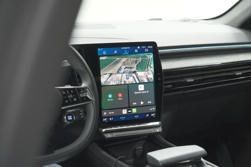 Renault Austral 1.2 e-tech full hybrid 200 techno | 360 camera | panoramada