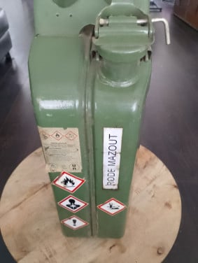 Stalen jerrycan