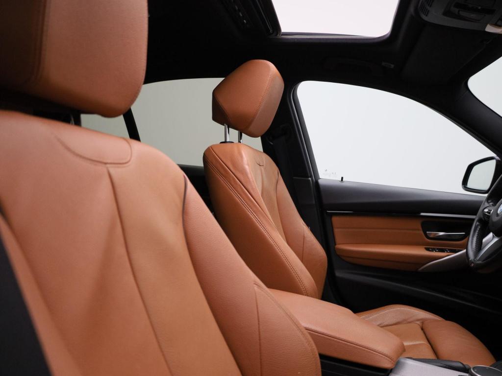 BMW 3-serie 320i m sport edition | automaat | sportonderstel | lmv | schuif