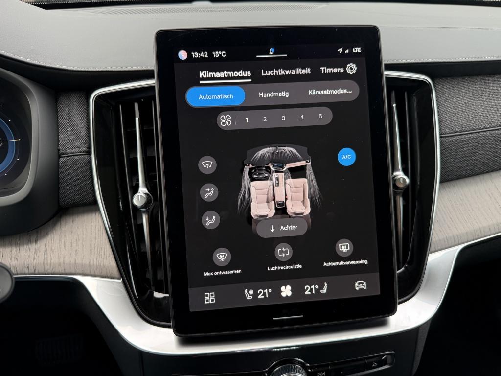 Volvo XC90 t8 455pk recharge ultra dark| full options! luchtvering| massage