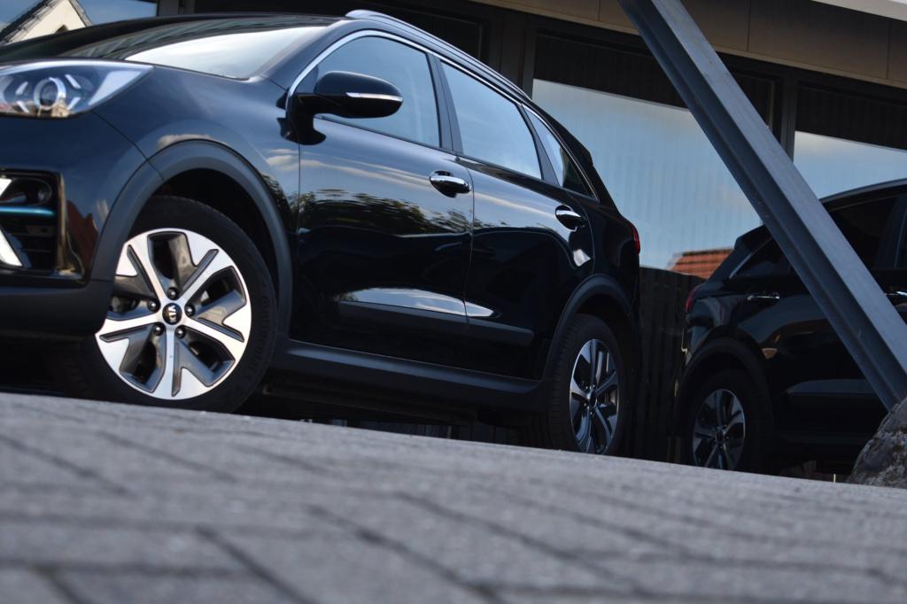 Kia E-niro comfortline 64 kwh | soh 97.6% | dealer onderhouden | nap | appl