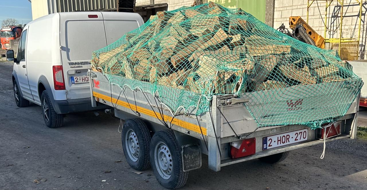 Brandhout per aanhangwagen