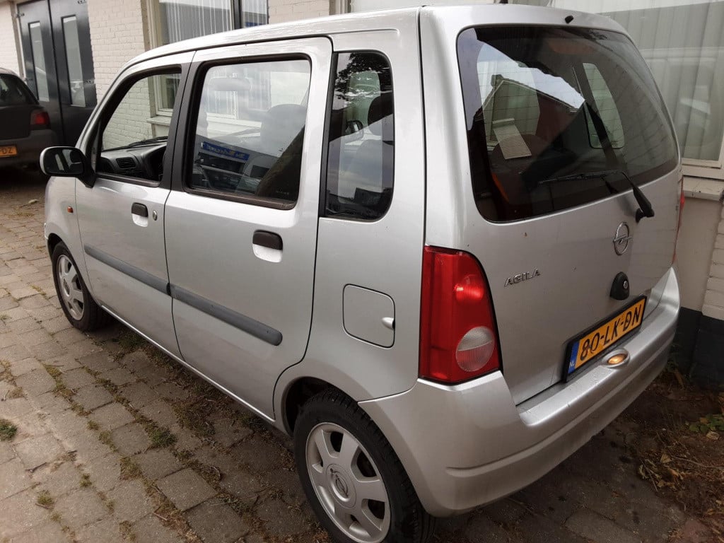 Opel Agila 1.2-16v elegance