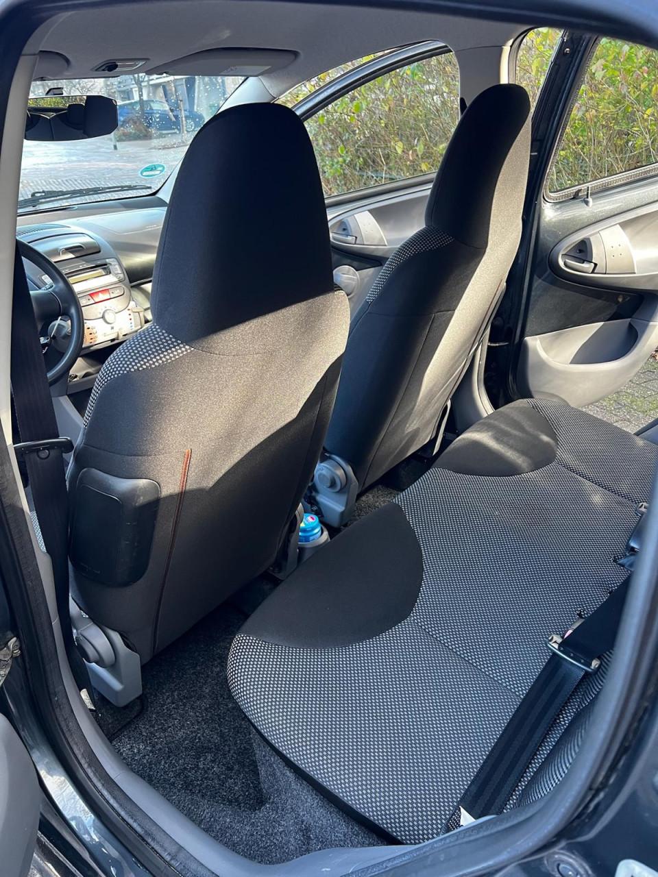 Toyota Aygo Aygo 1.0-12V Comfort Nav. +4 banden 4 velgen