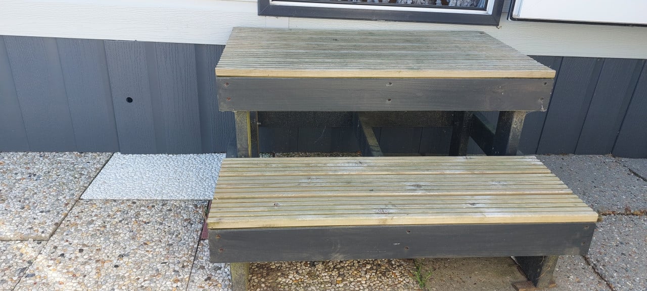 Opstap / trapje voor  stacaravan of chalet