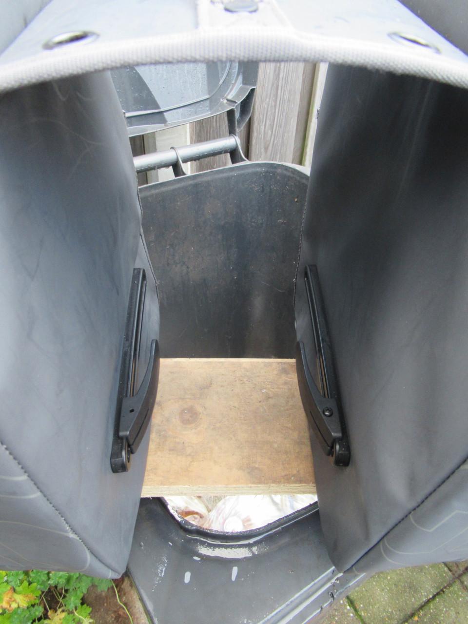 Fietstassen KOGA, nieuw met snel sluiting, grijs, zeer ruim.