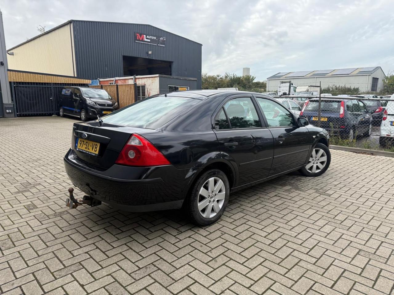 Ford Mondeo 1.8-16V Trend Vol Jaar Apk