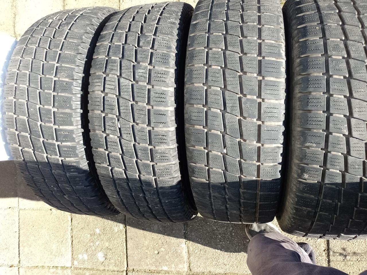 All season banden bestelbus of camper.