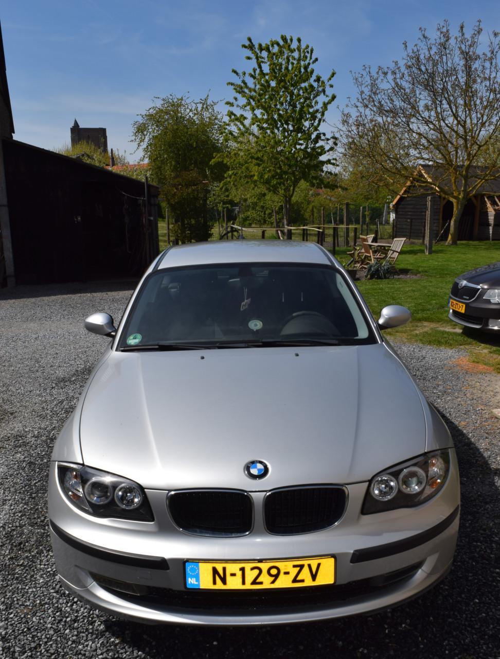 BMW 118i uit 2008 in zeer mooie staat.