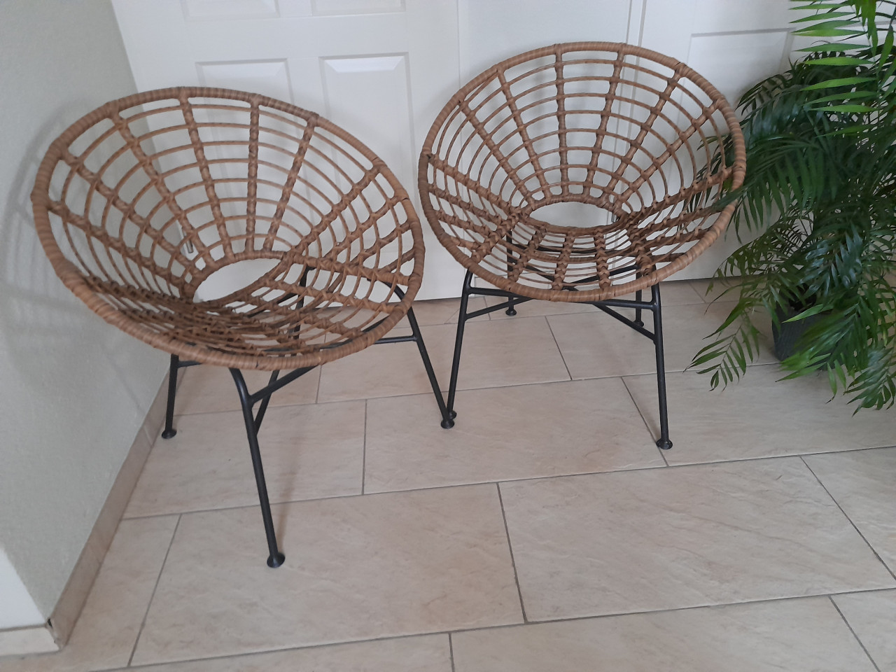 Prachtige Fauteuiltjes  riet/rotan  loungestoel (in goede staat )