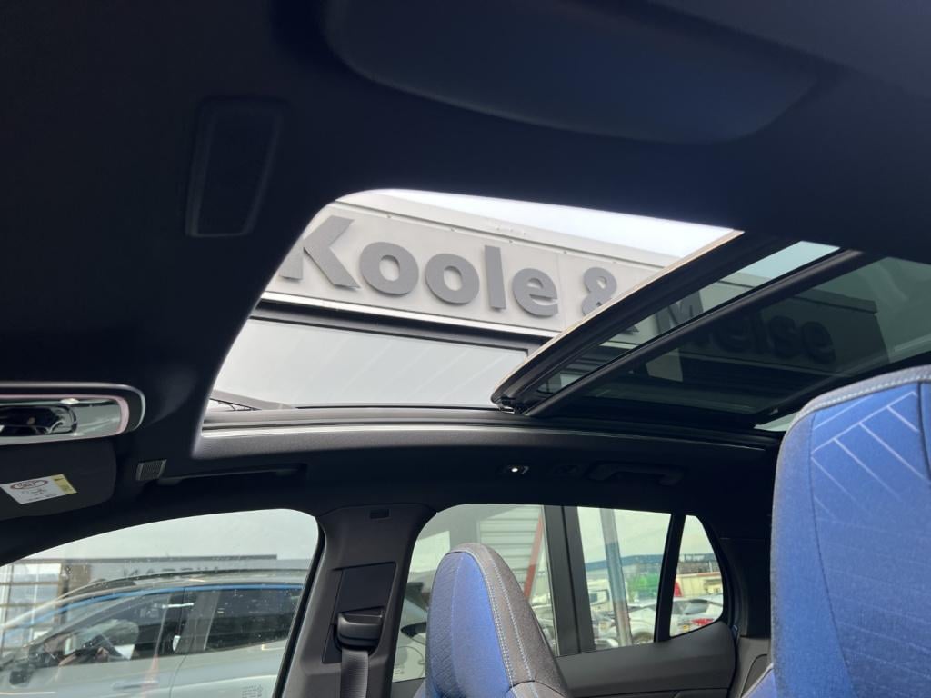 Lynk & Co 01 1.5 261pk phev , 360gr camera , pano dak , stuur en stoel verw