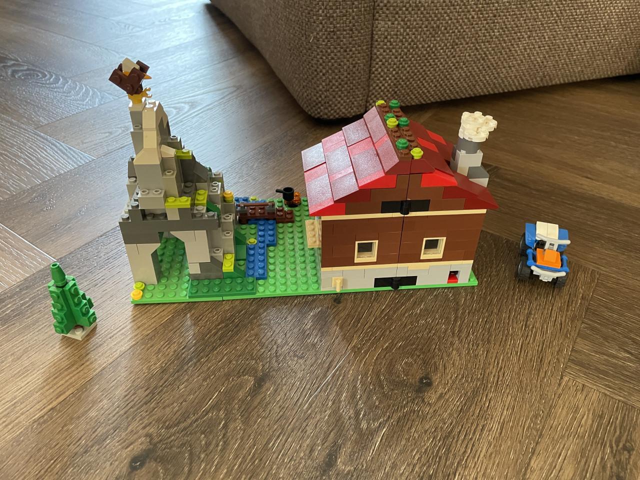 Creator lego: Berghut 31025
