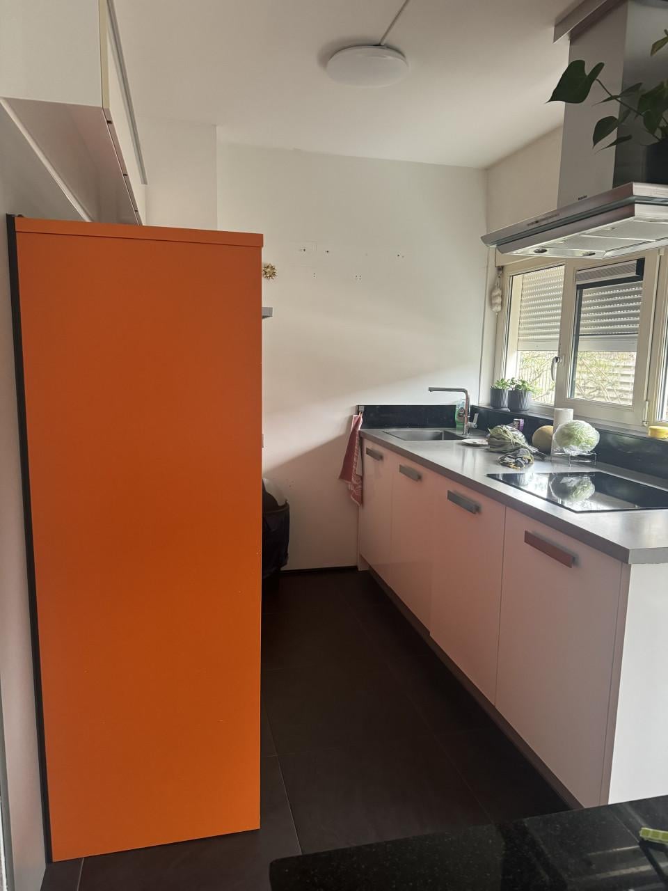 Complete keuken met Miele apparatuur (stoomoven, oven) -extra diep werkblad