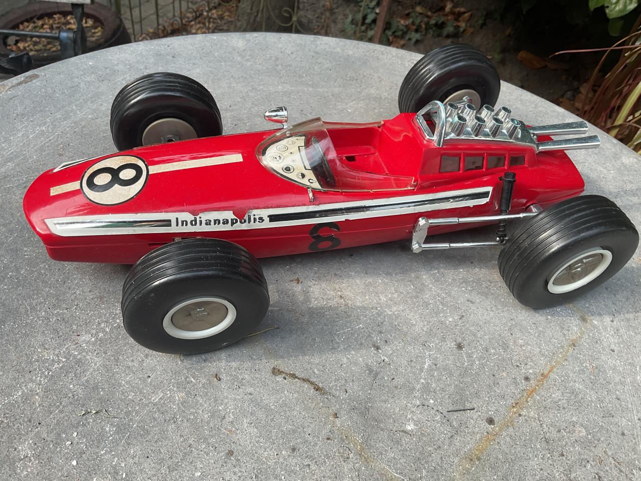 Vintage racewagen model .