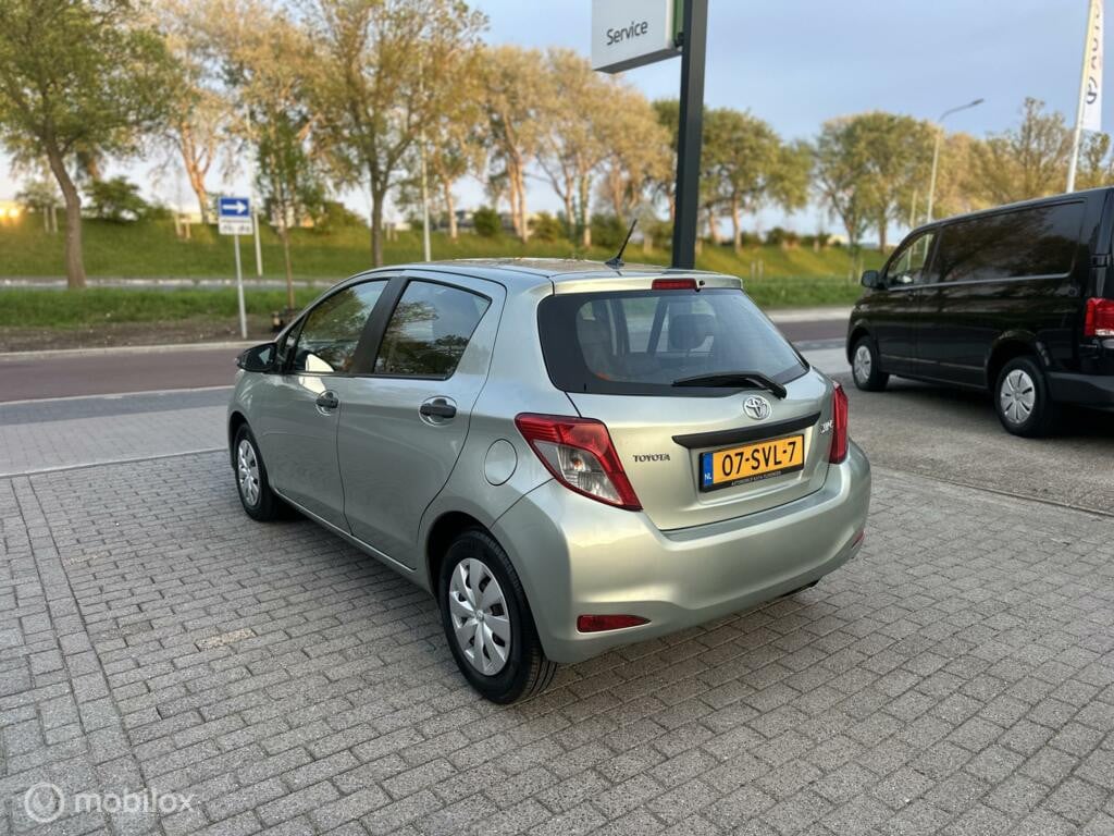 Toyota Yaris 1.0 VVT-i Aspiration Airco km66.010 Nap 5Deurs BJ2011