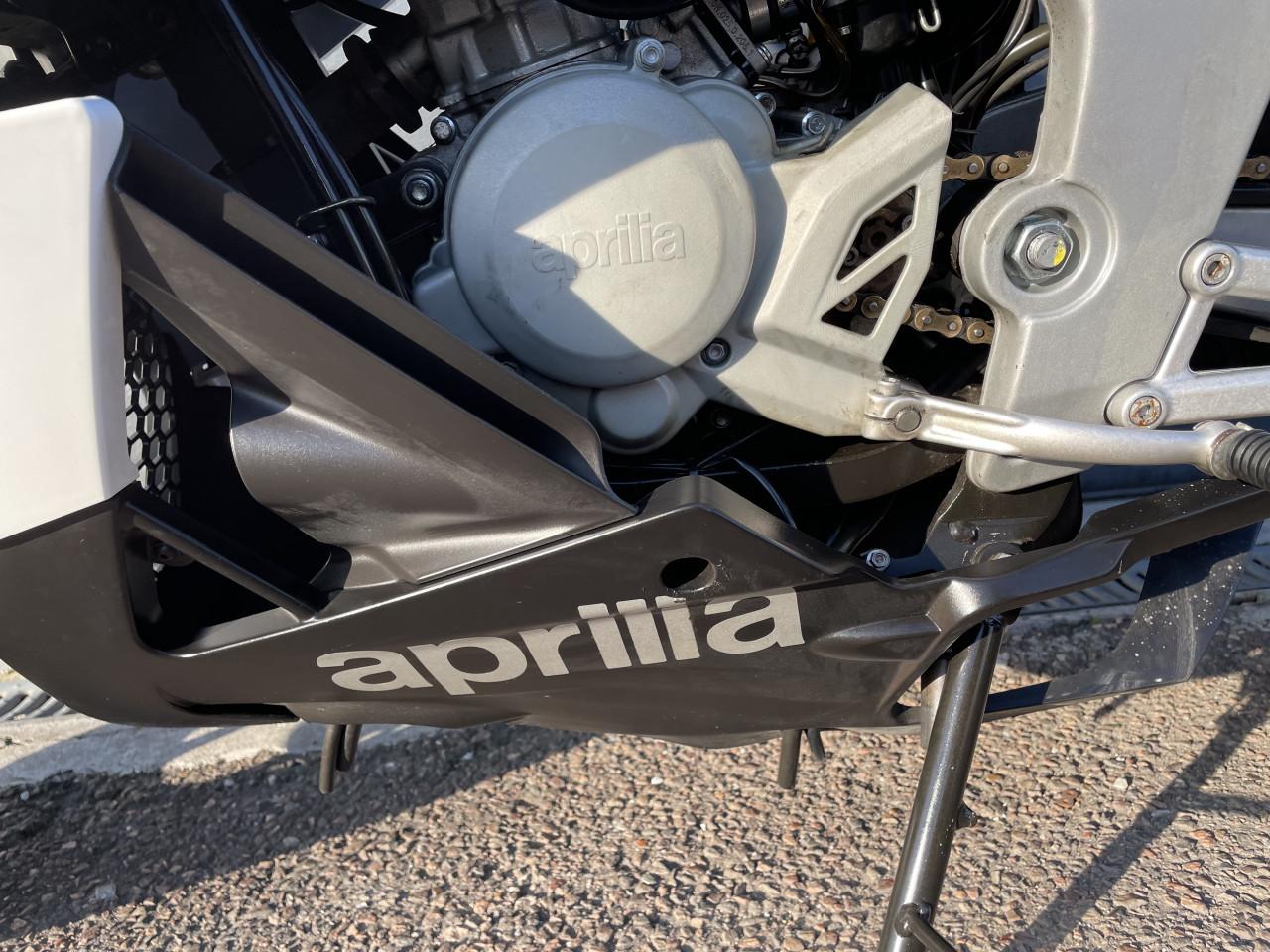 Aprilia RS4 50 schakelbrommer