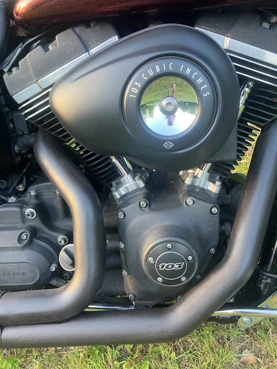 Harley Davidson Street bob 103