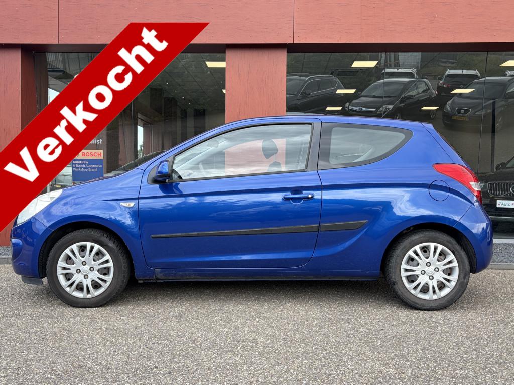 Hyundai I 20 1.4i dynamicversion automaat