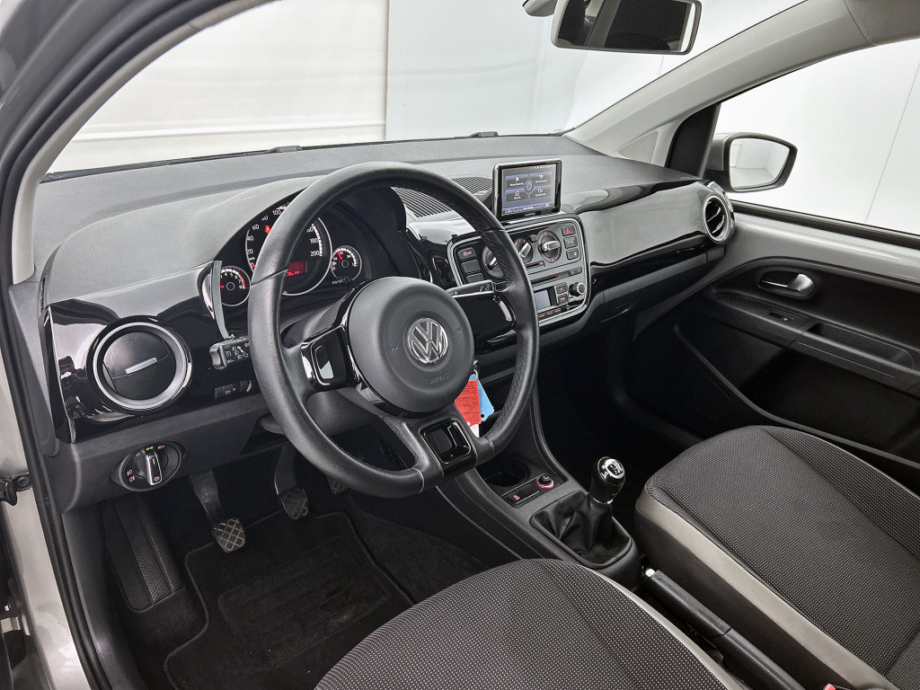 Volkswagen UP! 1.0 high up! bluemotion | 1e eigenaar | trekaak |