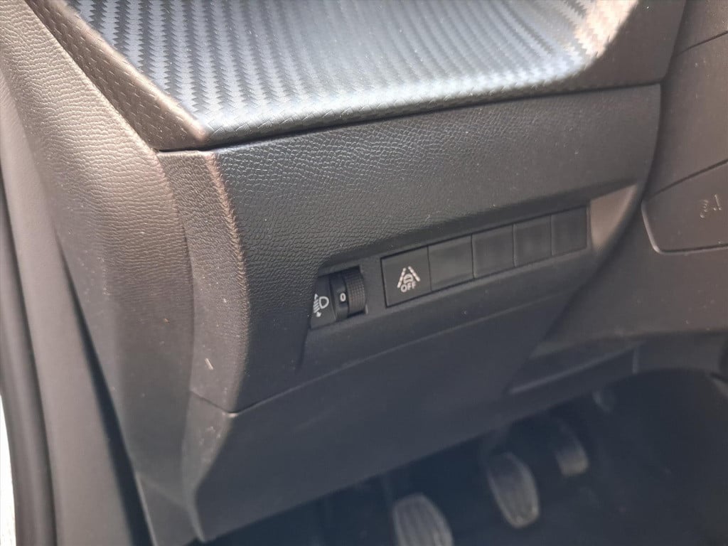 Peugeot 2008 1.2 puretech 130pk allure navigatie | apple carplay & android 