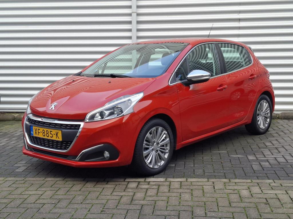 Peugeot 208 110 allure automaat eat6 nav/clima/lmv