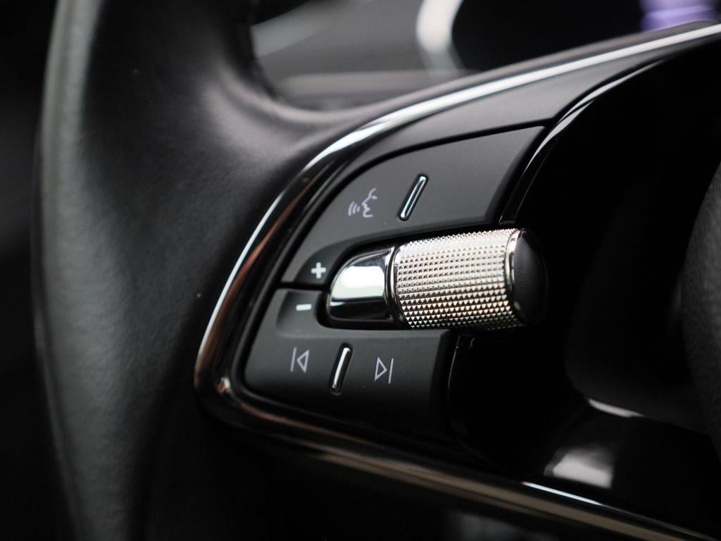 Skoda Octavia combi 1.5 tsi first edition | virtual cockpit | parkeer senso