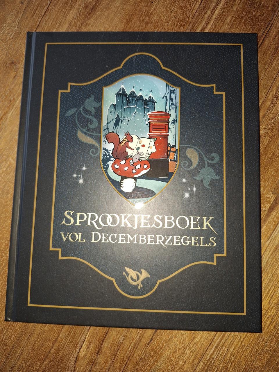Set Eftelingboeken (6x) + stoffen polsbandjes