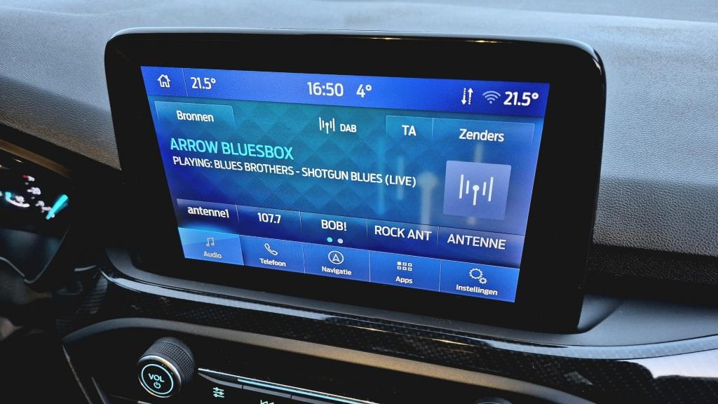 Ford Focus wagon st line x business 1.0 ecoboost hybrid | camera | lane ass