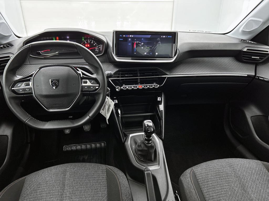 Peugeot 208 100 pk style | rijklaar | navigatie | parkeerhulp | apple carpl