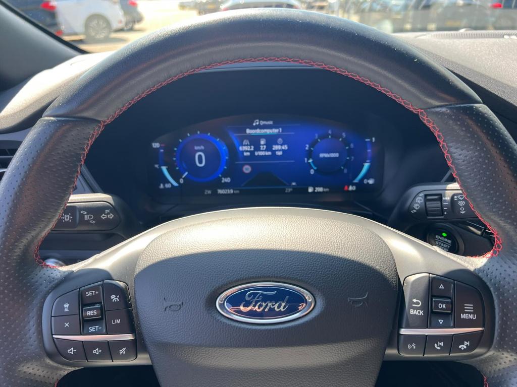 Ford Kuga 1.5 ecoboost 150pk 2wd st-line x , trekhaak , winterpakket , adap