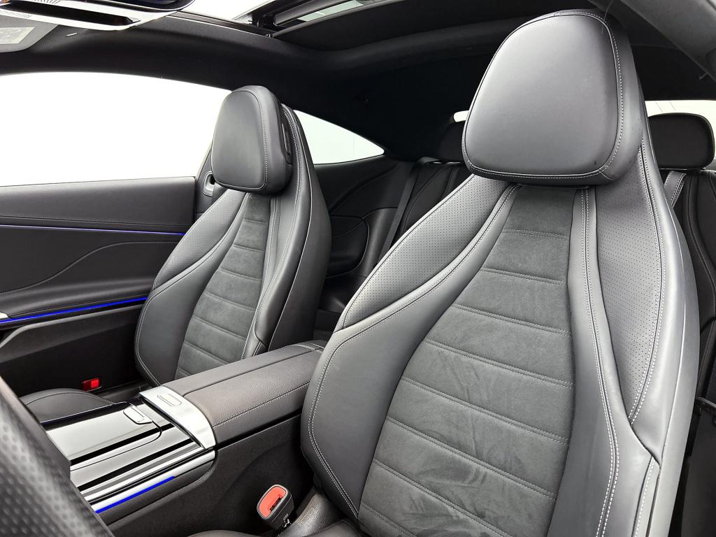 Mercedes-Benz Cle coupé 300 e amg plug-in hybride trekhaak | digital licht 