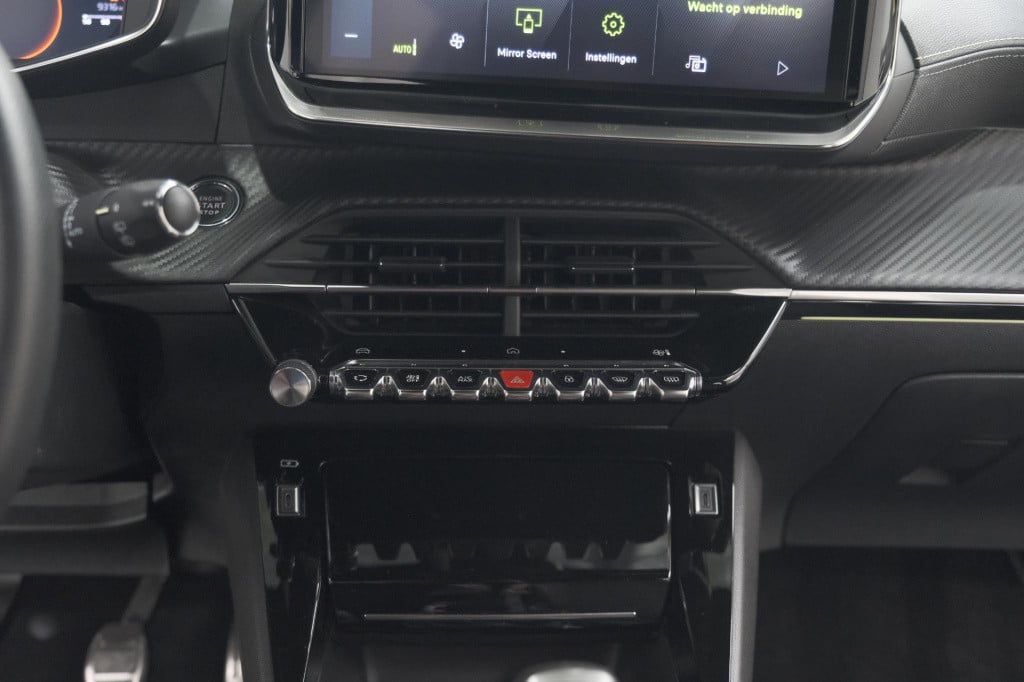Peugeot 208 puretech 100 gt | camera | apple carplay | parkeersensoren