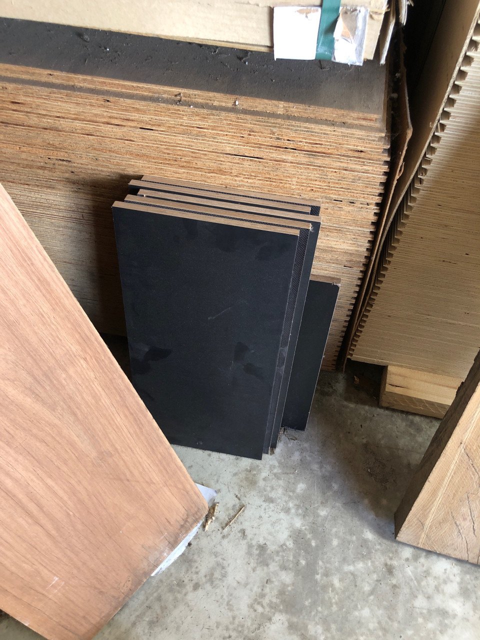 5 betonplex plaat 15 mm antislip voor 10 euro gereserveerd
