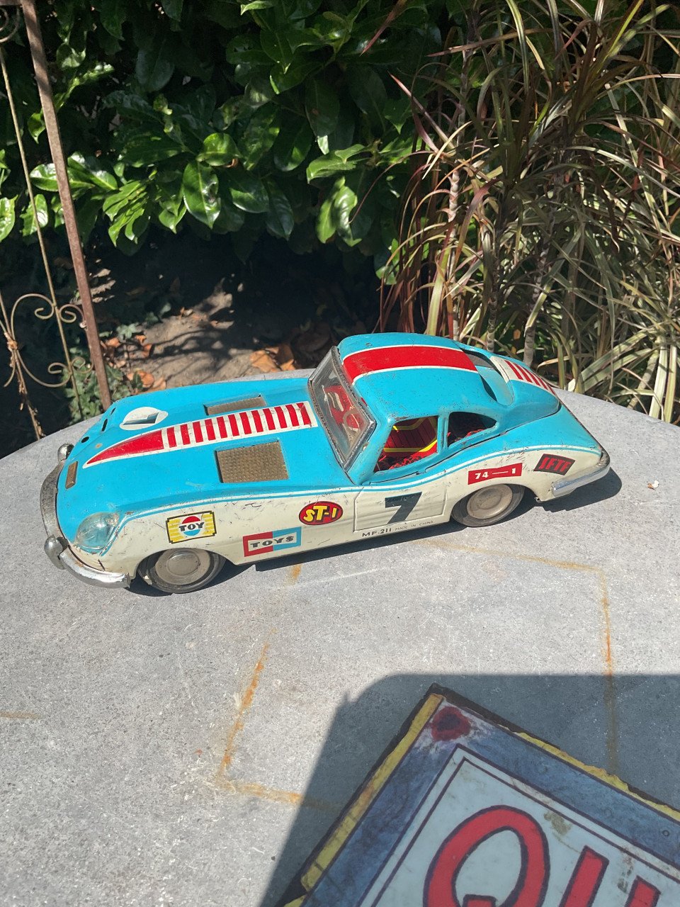 Oude blikken auto