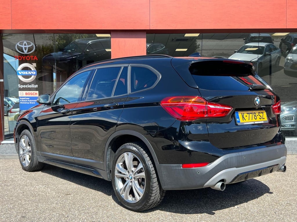 BMW X1 xdrive20i high executive sport-line aut | leer | 18'' | nav | trekha