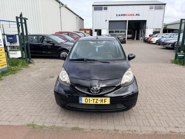 Toyota Aygo 1.0-12v +