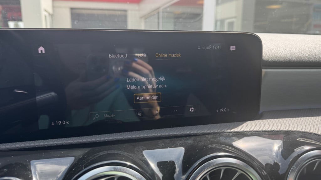 Mercedes-Benz A-Klasse 250 e business solution amg limited