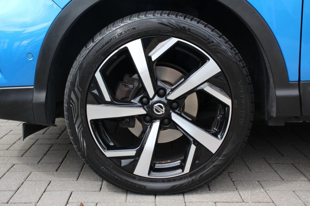 Nissan Qashqai 1.6 tekna + - pano - leder - bose - trekhaak - dab - led - s