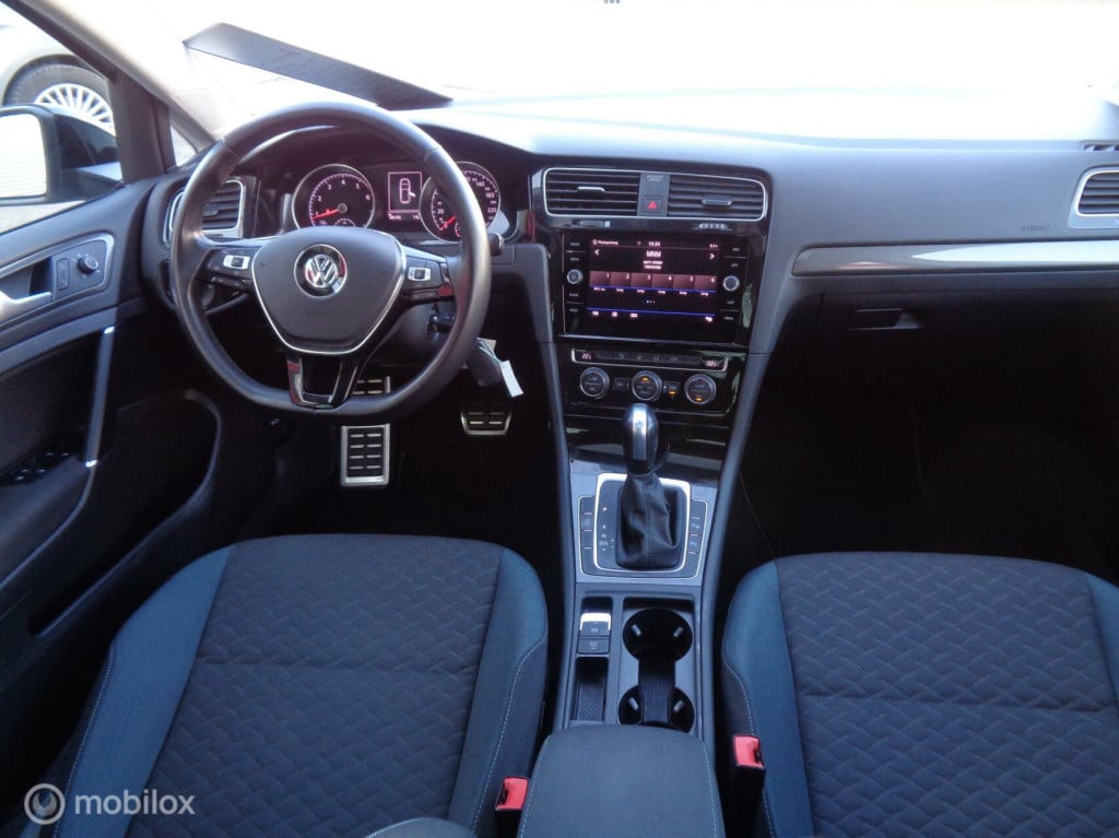 Volkswagen Golf 1.5 tsi iq-drive/airco/ecc/panorama dak/led/navi/carplay/lm