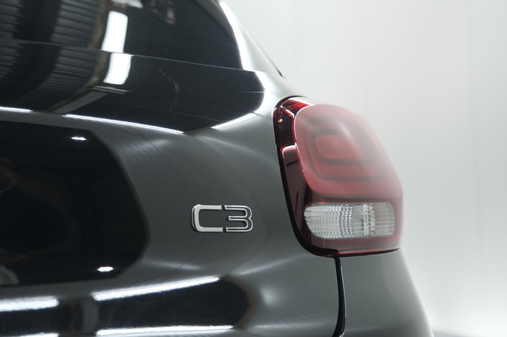 Citroen C3 puretech 110 eat6 max | apple carplay | parkeersensoren | 16 inc