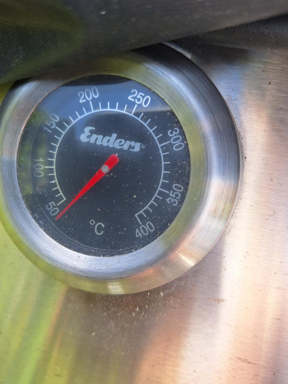 In NIEUWSTAAT verkerende  Gas  bbq