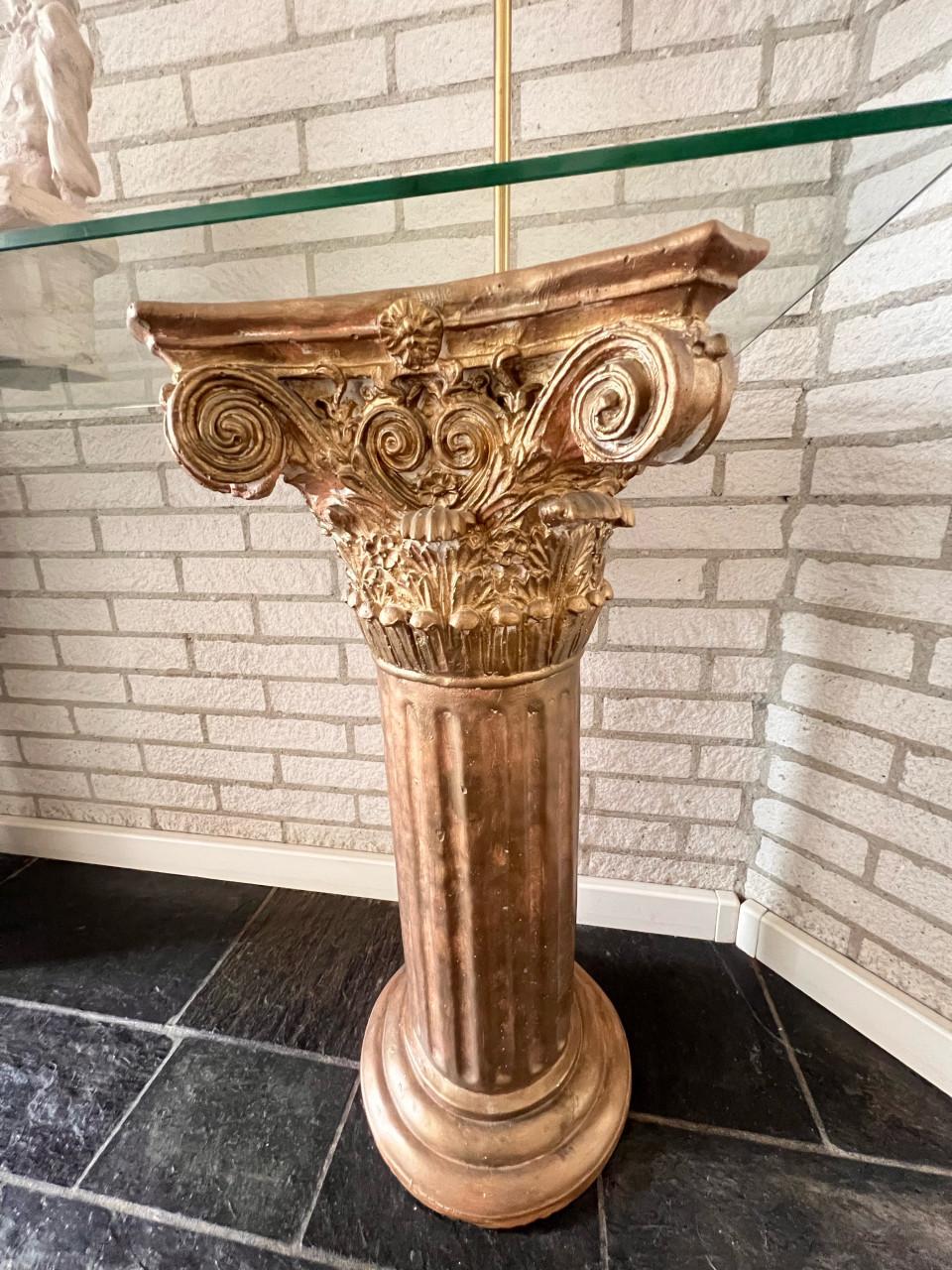Gouden console tafel met glazen blad