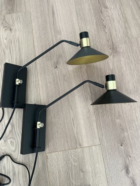 2x wandlampen met stekker