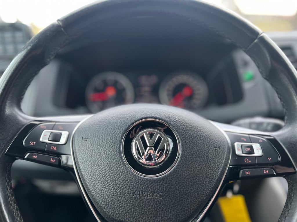 Volkswagen Transporter 2.0 tdi l2h1//kastinrichting//nap//euro6