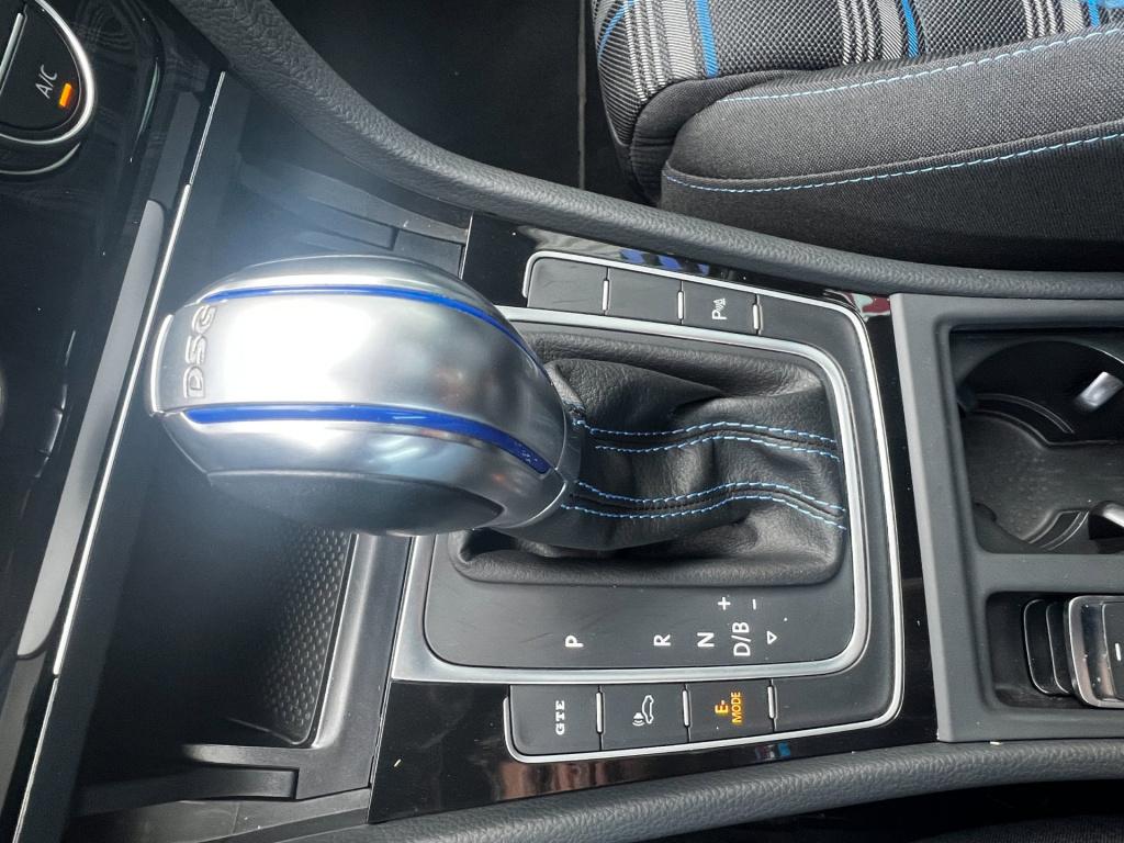 Volkswagen Golf 1.4 tsi phev gte elektr. schuif/kanteldak, winterpakket enz