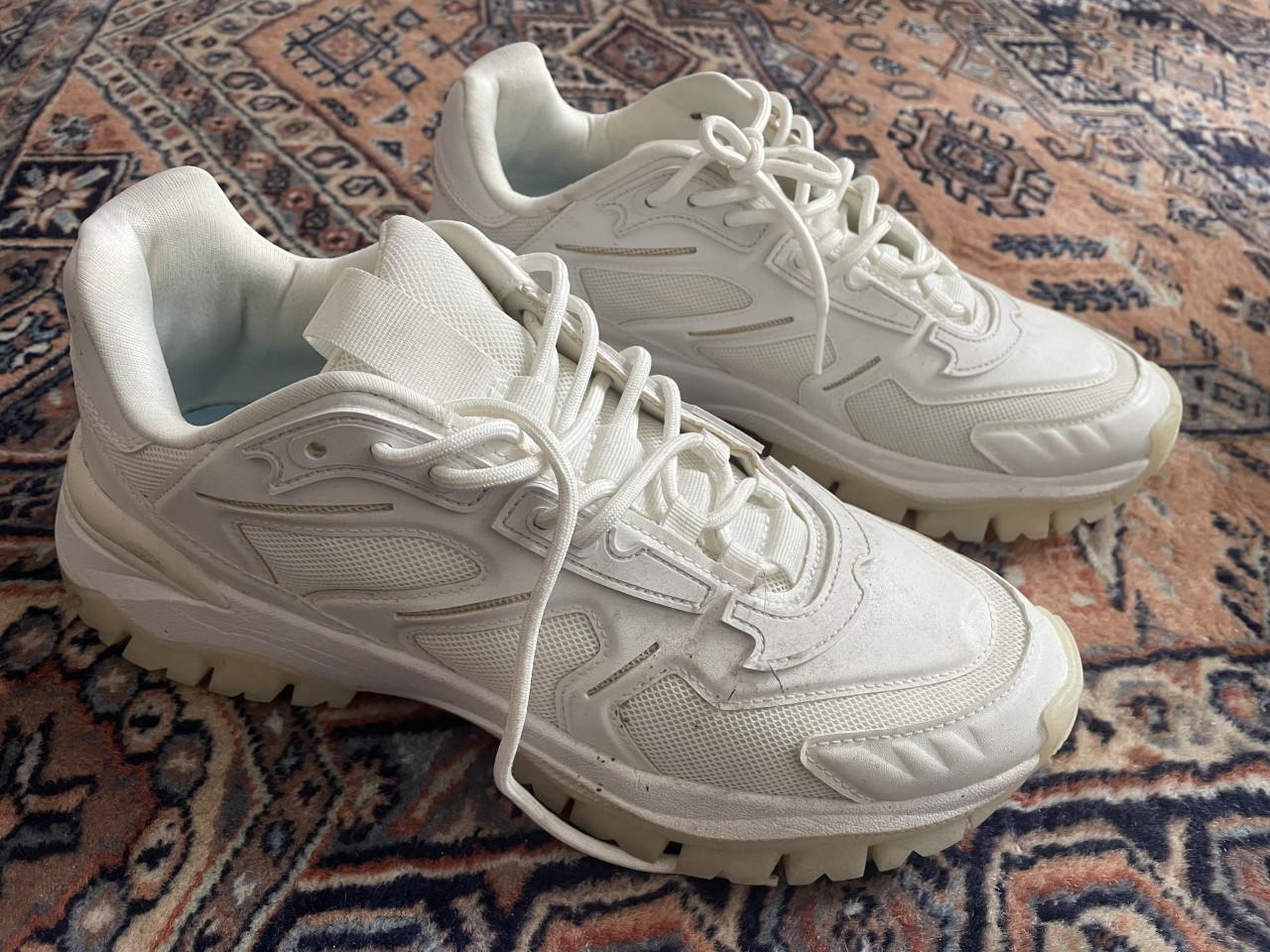 H&M maat 45 Witte sneakers chunky zool  Maar 2x gedragen