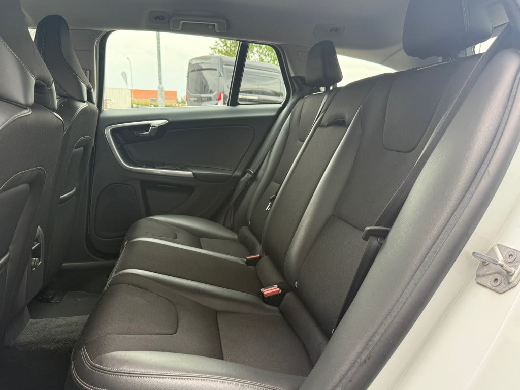 Volvo V60 1.5 t2 momentum