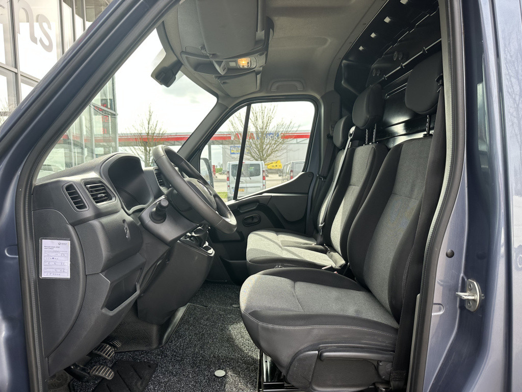 Renault Master t35 2.3 dci 135 l3h2 | led | navi | camera | trekhaak .