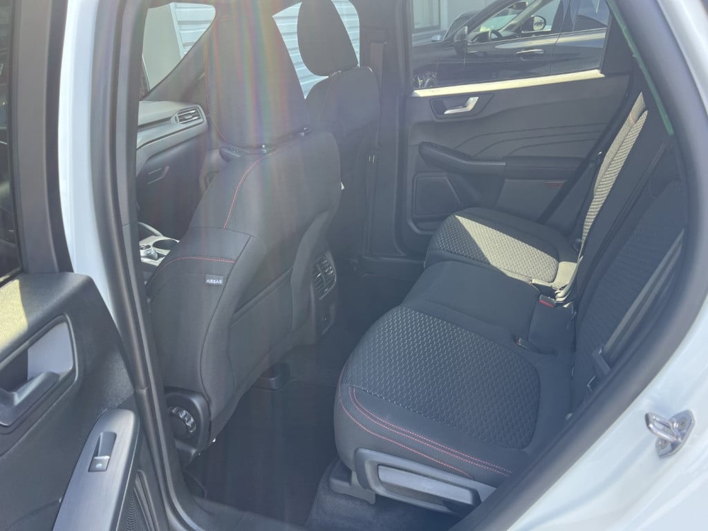 Ford Kuga 2.5 plug in hybrid 243pk e-cvt st-line